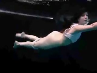 Podvodní pružný gymnastic